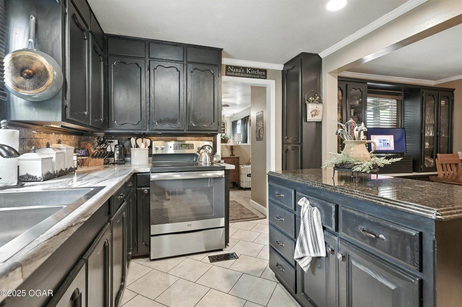 202 North Jefferson Street, Diamond, MO 64840