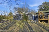 202 North Jefferson Street, Diamond, MO 64840