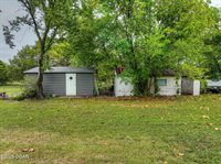 202 North Jefferson Street, Diamond, MO 64840