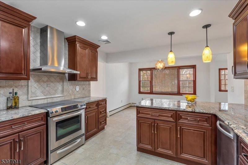 44 Madison St, Long Hill Township, NJ 07933