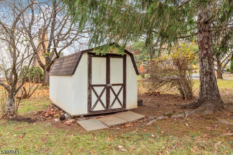 44 Madison St, Long Hill Township, NJ 07933