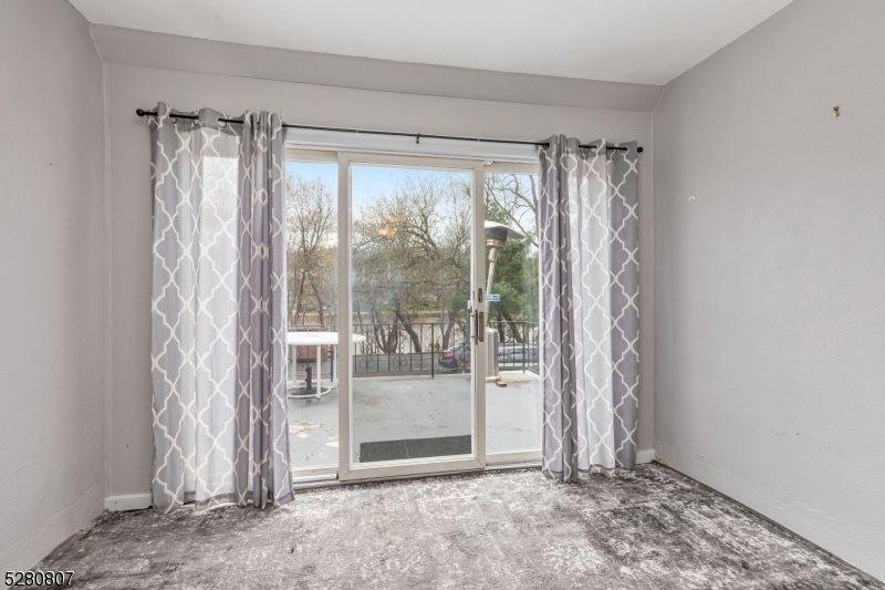 153 Stirling Rd, Watchung Boro, NJ 07069