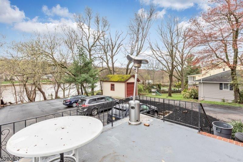 153 Stirling Rd, Watchung Boro, NJ 07069