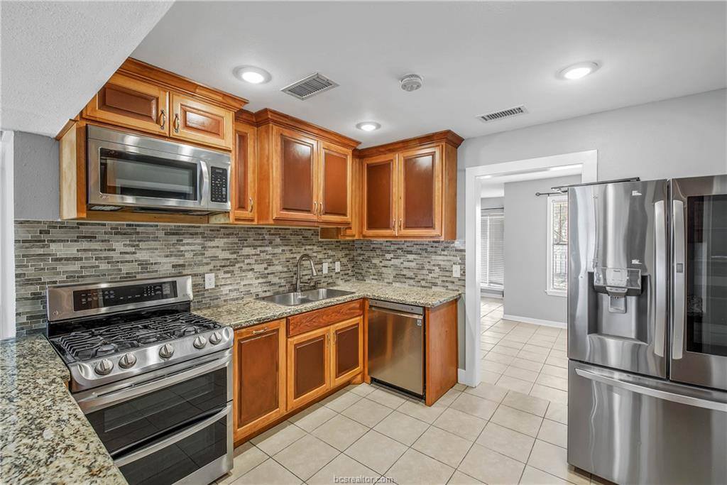 2303 A Bomber Drive, Bryan, TX 77801