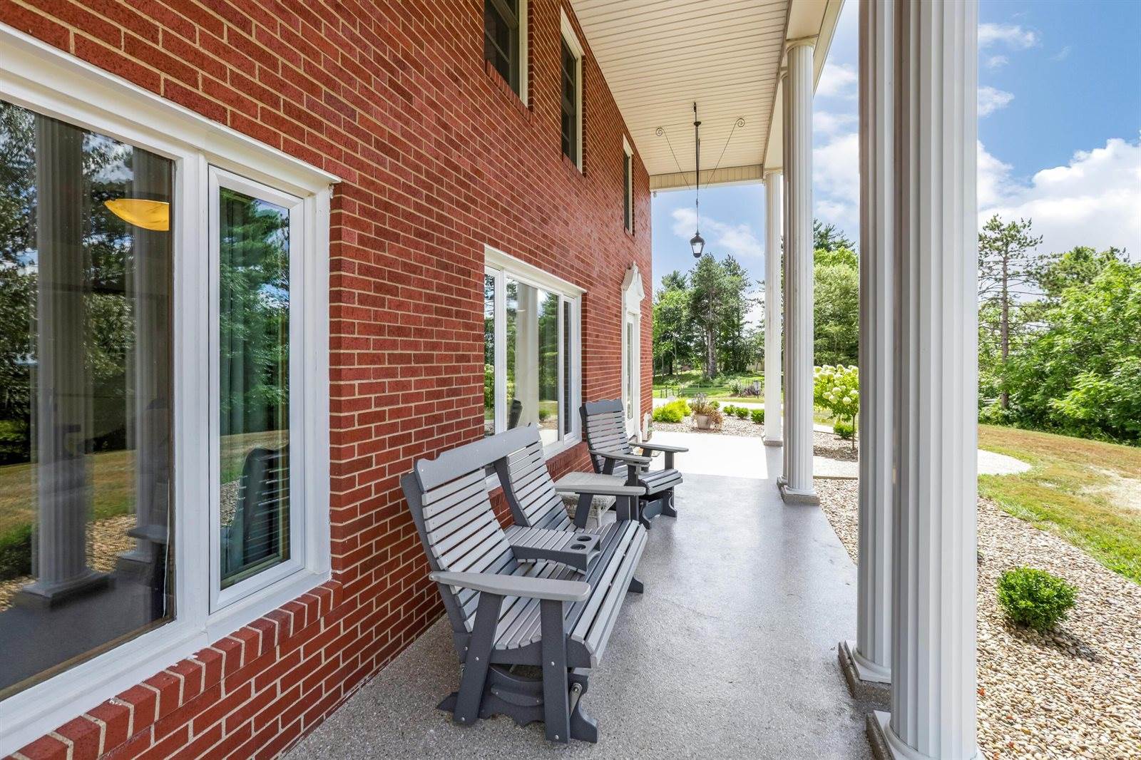 10084 Cadiz State Route 21 Road, Cambridge, OH 43725