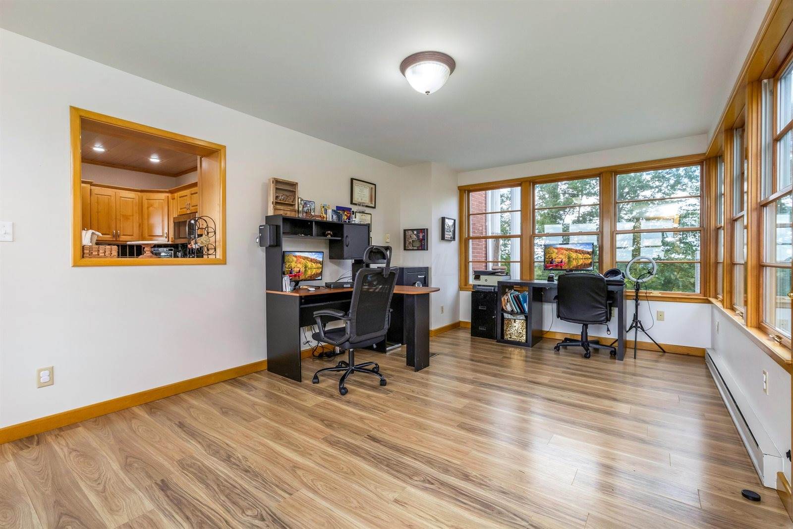 10084 Cadiz State Route 21 Road, Cambridge, OH 43725