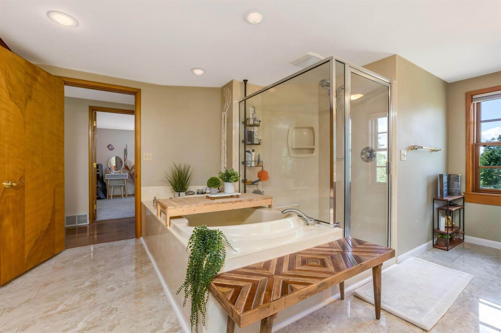 10084 Cadiz State Route 21 Road, Cambridge, OH 43725