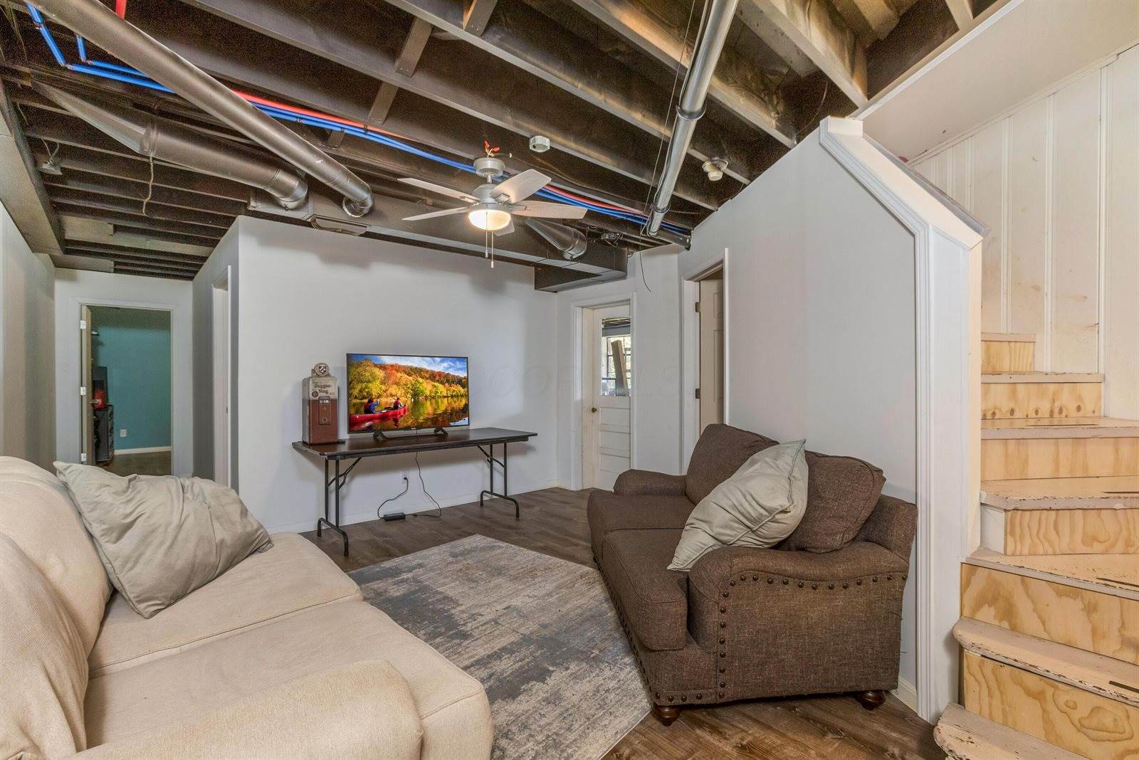 10084 Cadiz State Route 21 Road, Cambridge, OH 43725