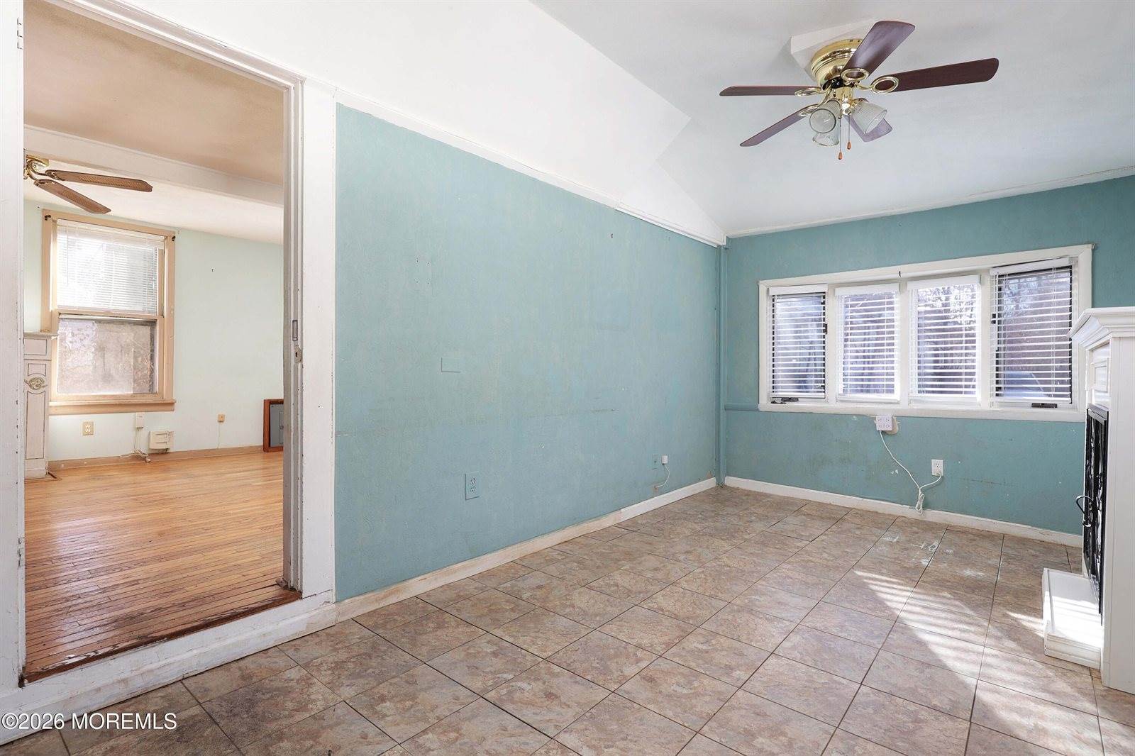 32 Seawood Avenue, Keansburg, NJ 07734