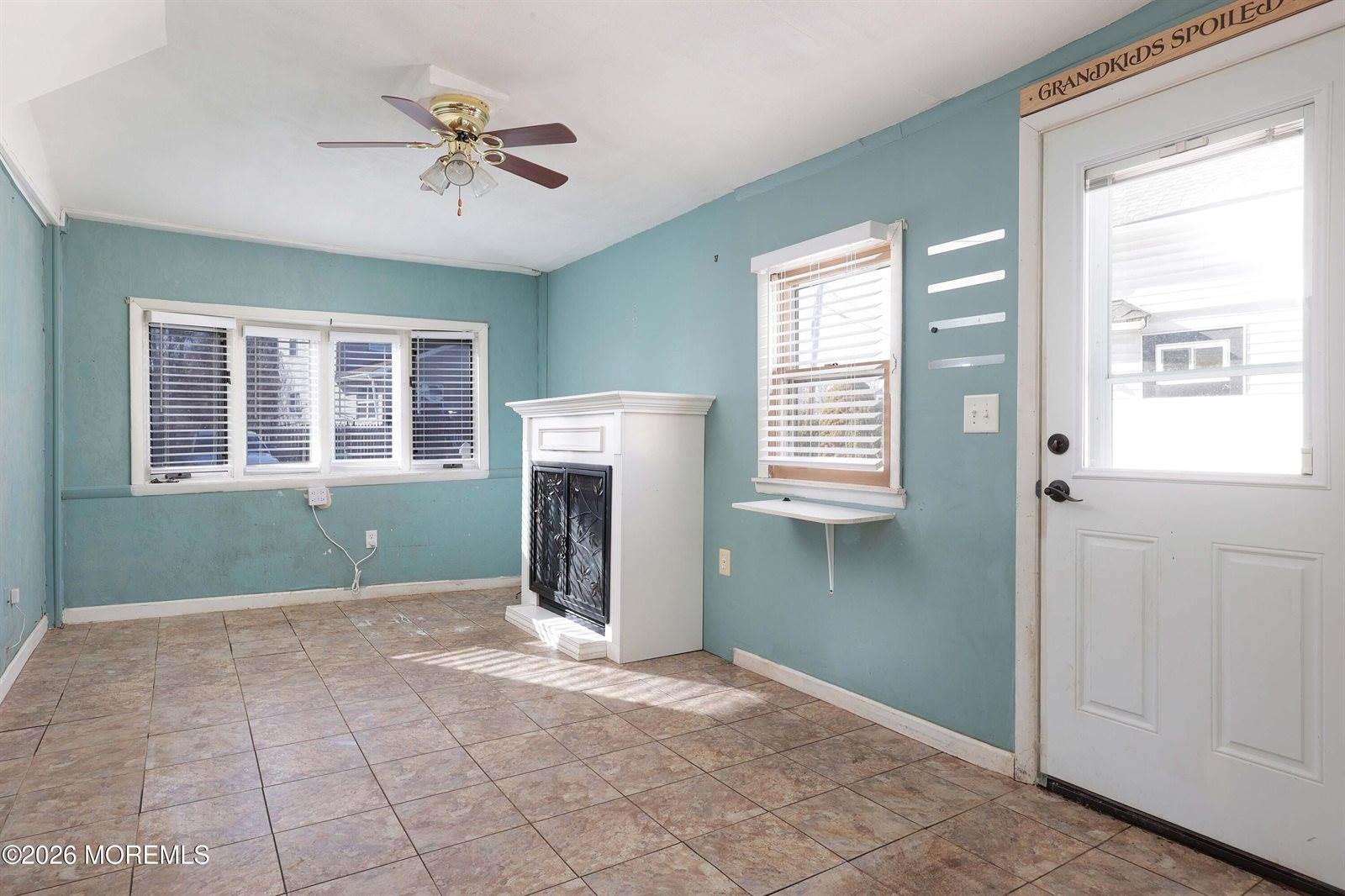 32 Seawood Avenue, Keansburg, NJ 07734