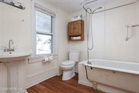 32 Seawood Avenue, Keansburg, NJ 07734