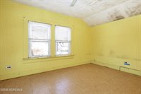 32 Seawood Avenue, Keansburg, NJ 07734