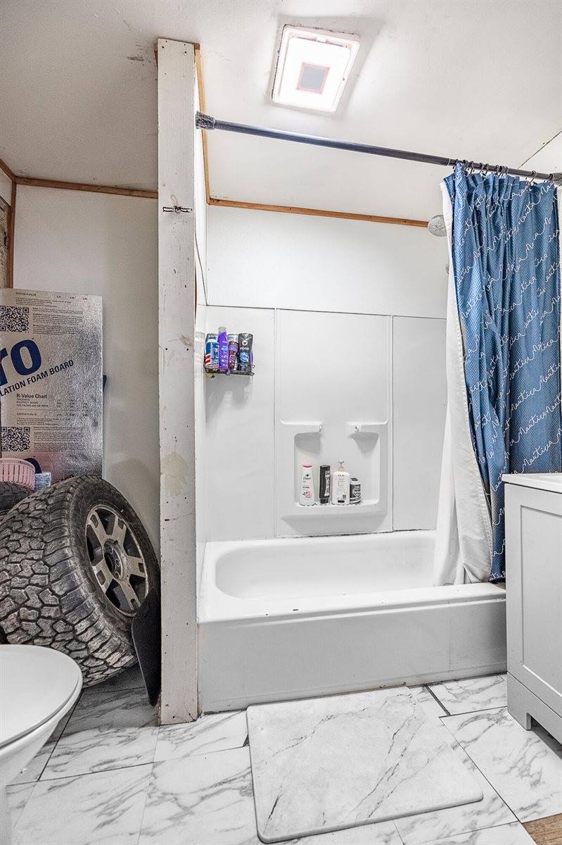 32 Center Street, Kenduskeag, ME 04450