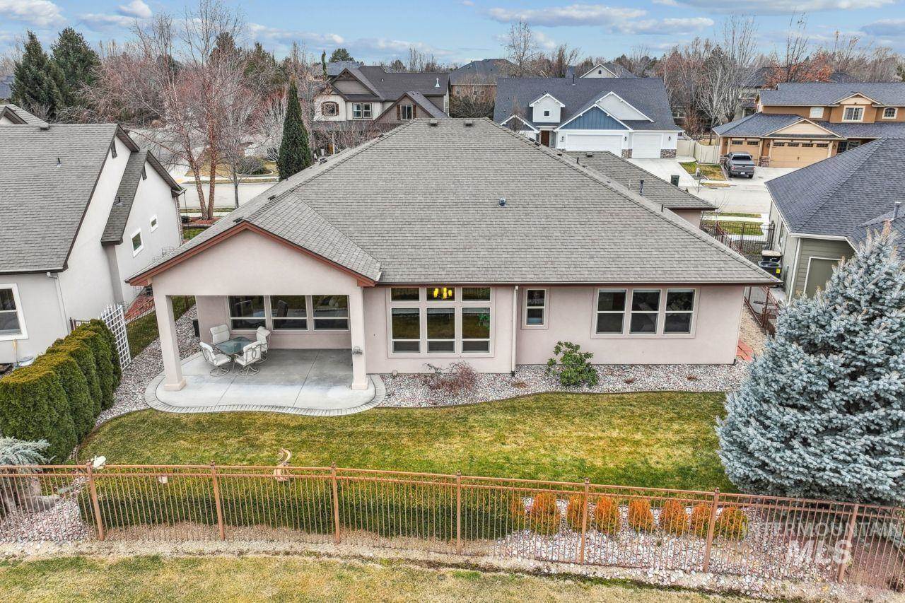 2254 East Trail Blazer Dr, Meridian, ID 83646