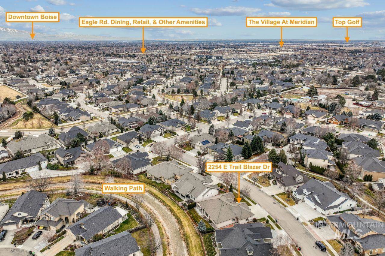 2254 East Trail Blazer Dr, Meridian, ID 83646