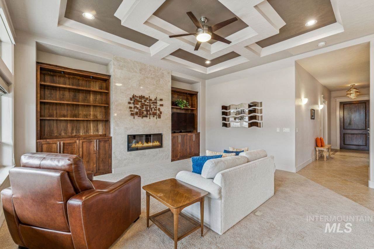 2254 East Trail Blazer Dr, Meridian, ID 83646