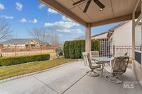 2254 East Trail Blazer Dr, Meridian, ID 83646