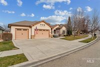 2254 East Trail Blazer Dr, Meridian, ID 83646