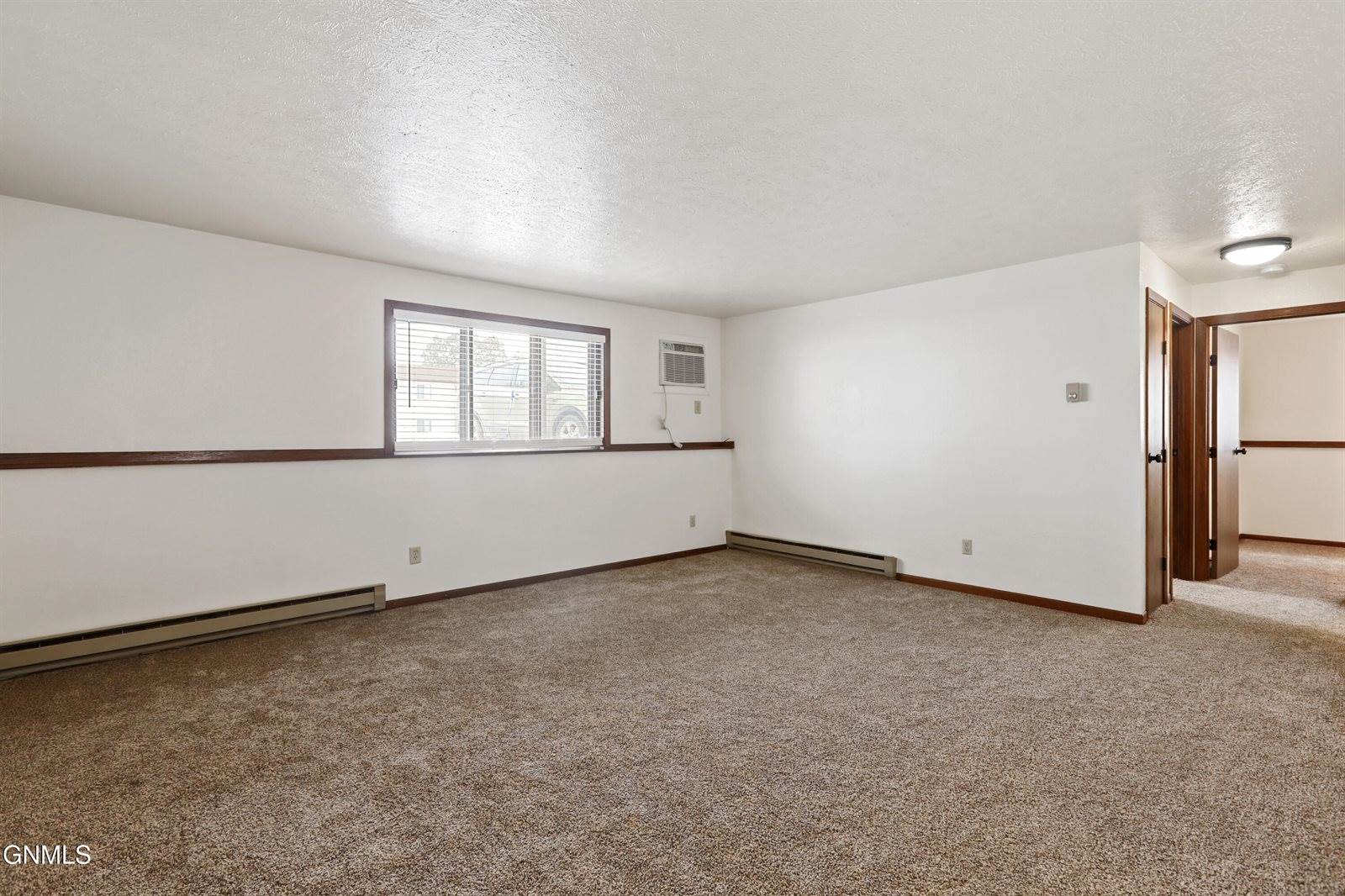 1511 4th Street West, Williston, ND 58801