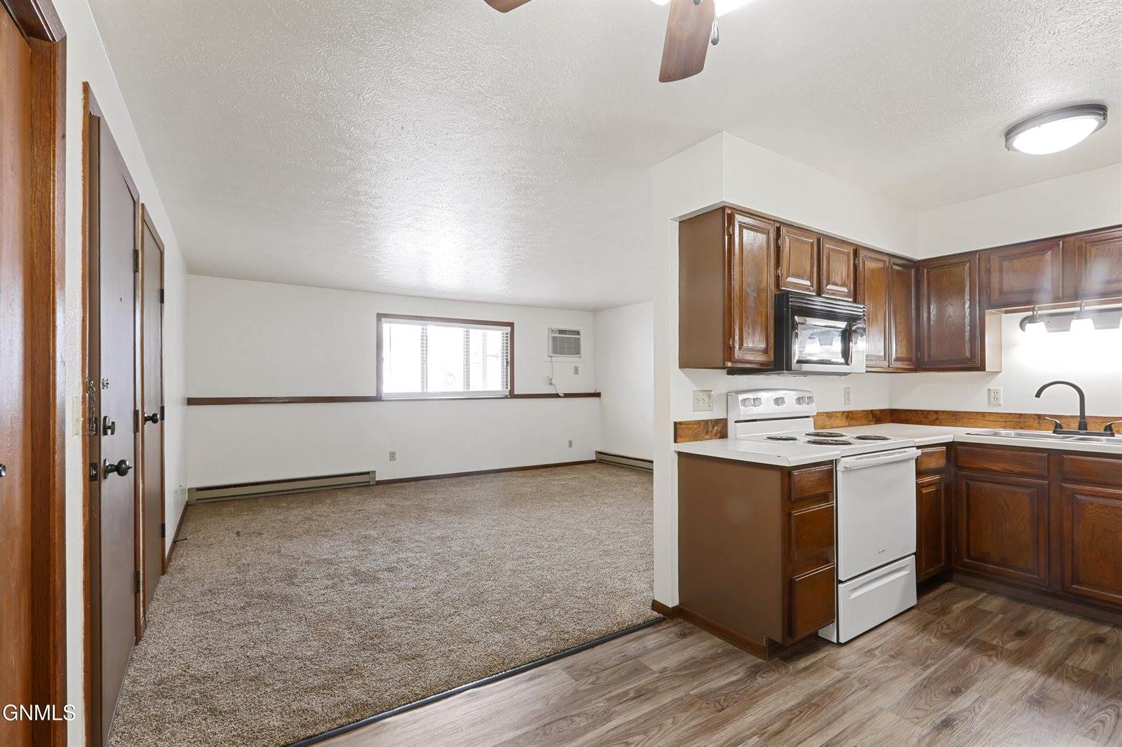 1511 4th Street West, Williston, ND 58801