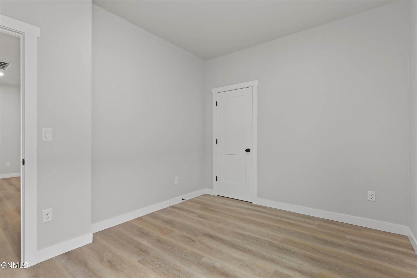 3414 34th Street West, Williston, ND 58801