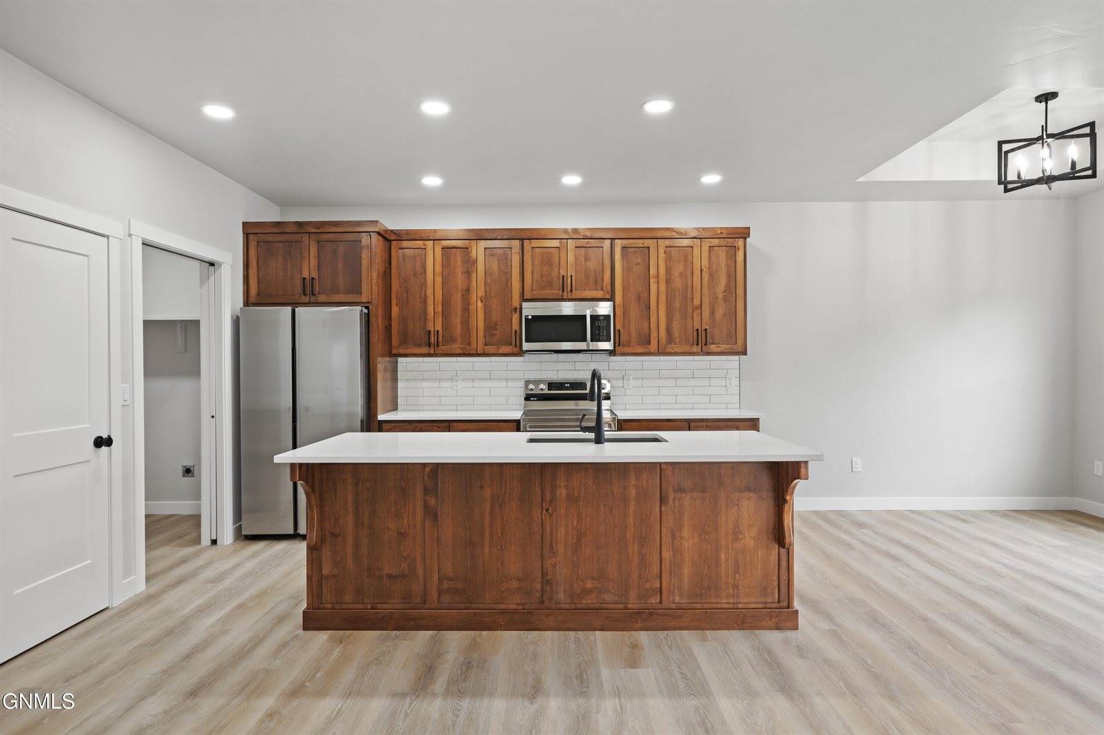 3414 34th Street West, Williston, ND 58801