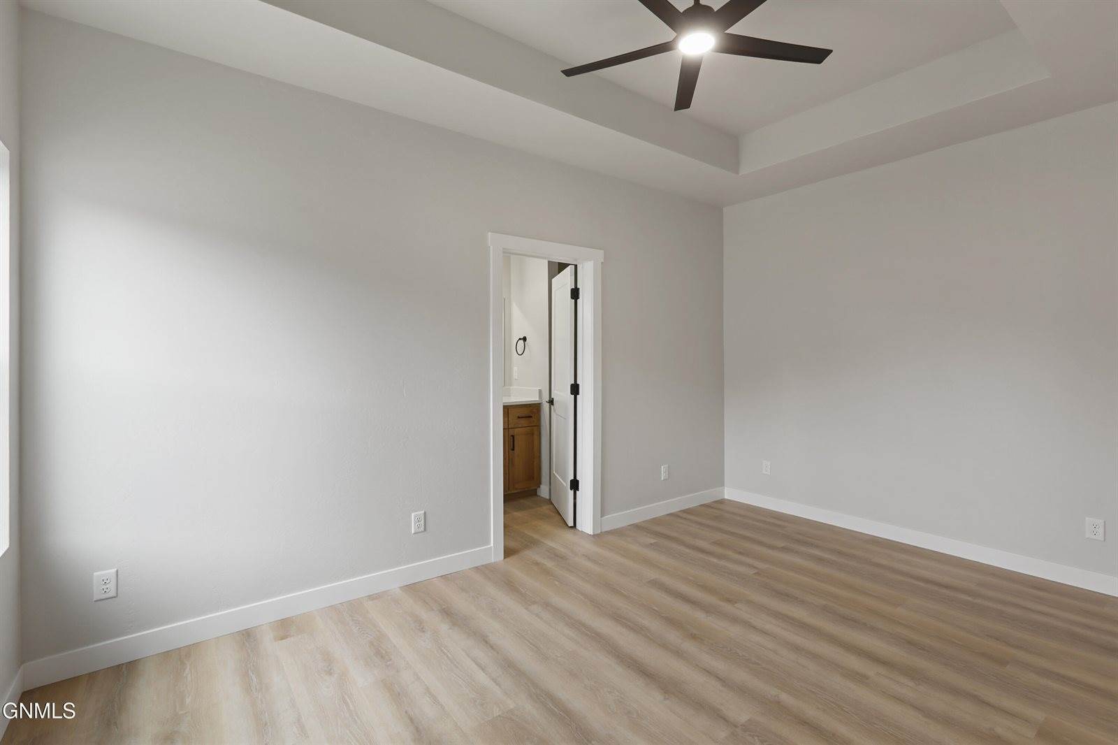 3422 34th Street West, Williston, ND 58801