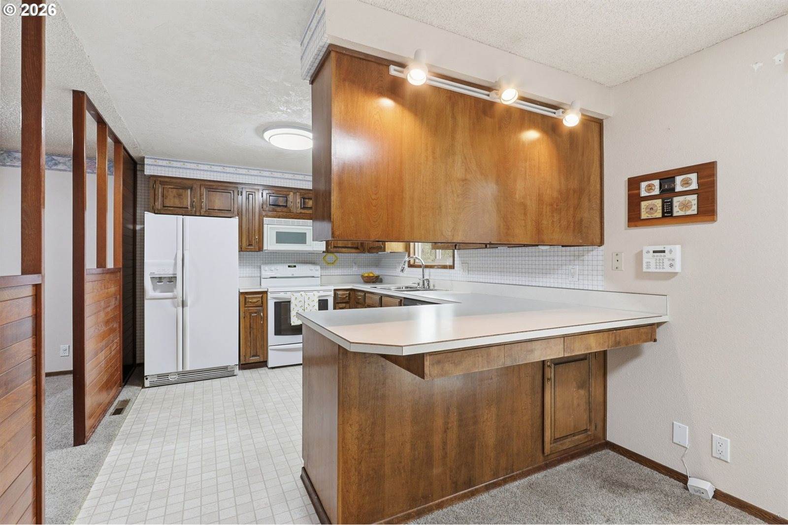 1145 NW Sunnywood Ct, McMinnville, OR 97128