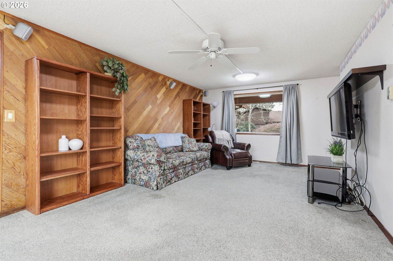 1145 NW Sunnywood Ct, McMinnville, OR 97128