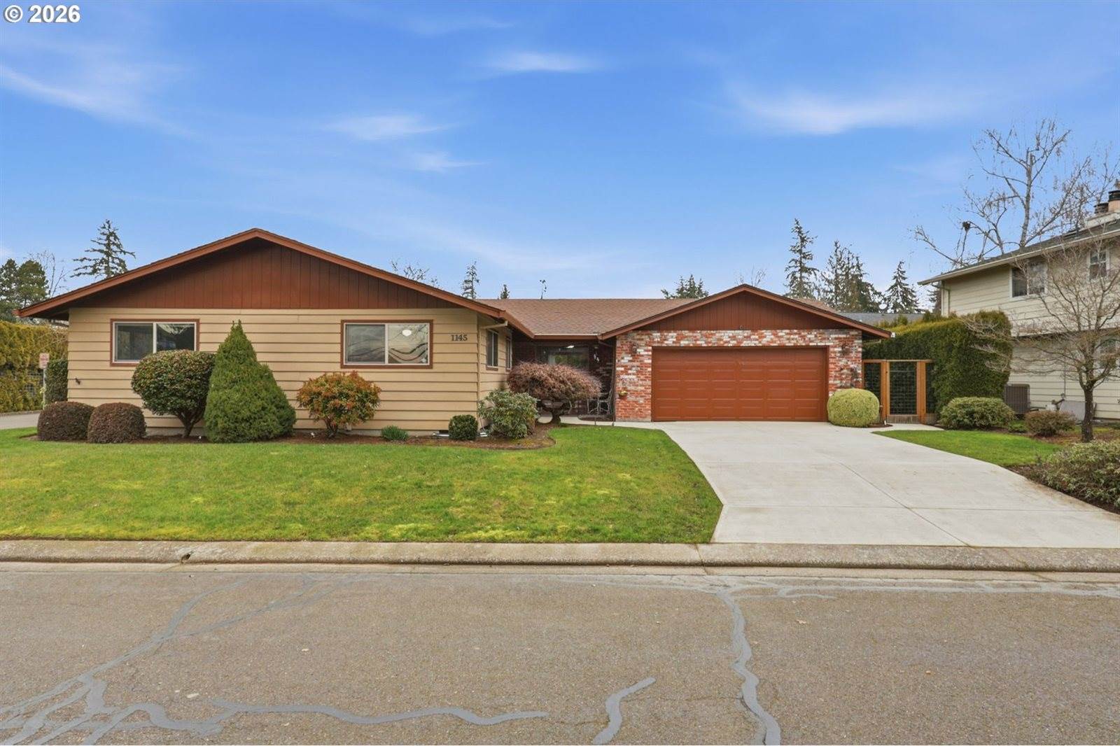 1145 NW Sunnywood Ct, McMinnville, OR 97128