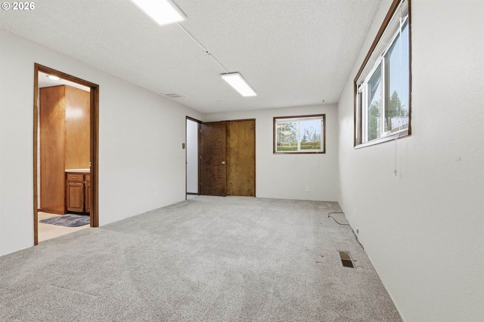 1145 NW Sunnywood Ct, McMinnville, OR 97128