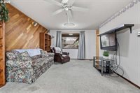 1145 NW Sunnywood Ct, McMinnville, OR 97128
