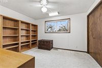 1145 NW Sunnywood Ct, McMinnville, OR 97128