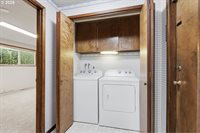 1145 NW Sunnywood Ct, McMinnville, OR 97128