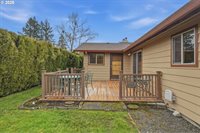 1145 NW Sunnywood Ct, McMinnville, OR 97128