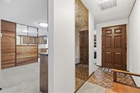 1145 NW Sunnywood Ct, McMinnville, OR 97128