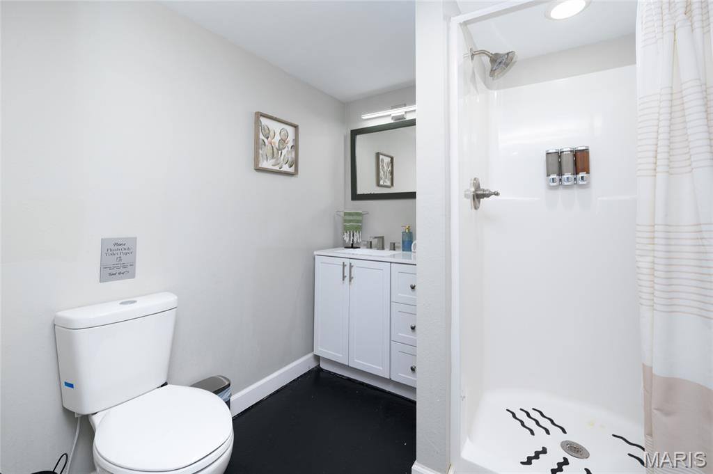 1012 Historic 66 West, Waynesville, MO 65583