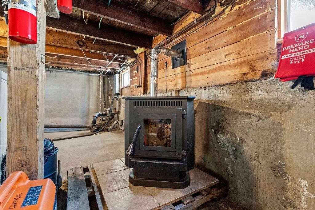 6 Harrison Avenue, Dover-Foxcroft, ME 04426