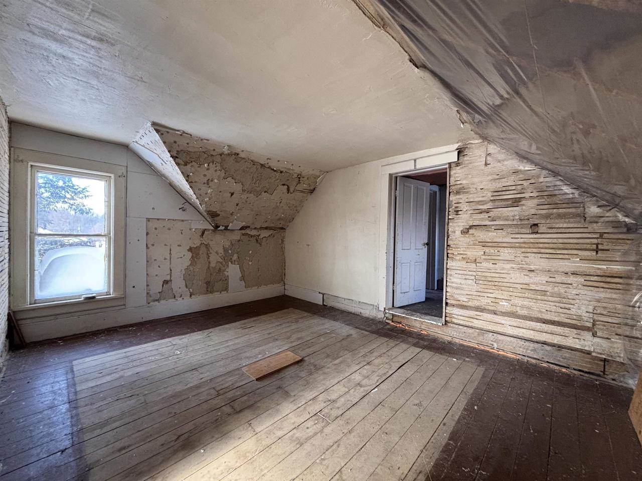 302 N Garden Street, Ontario, WI 54651