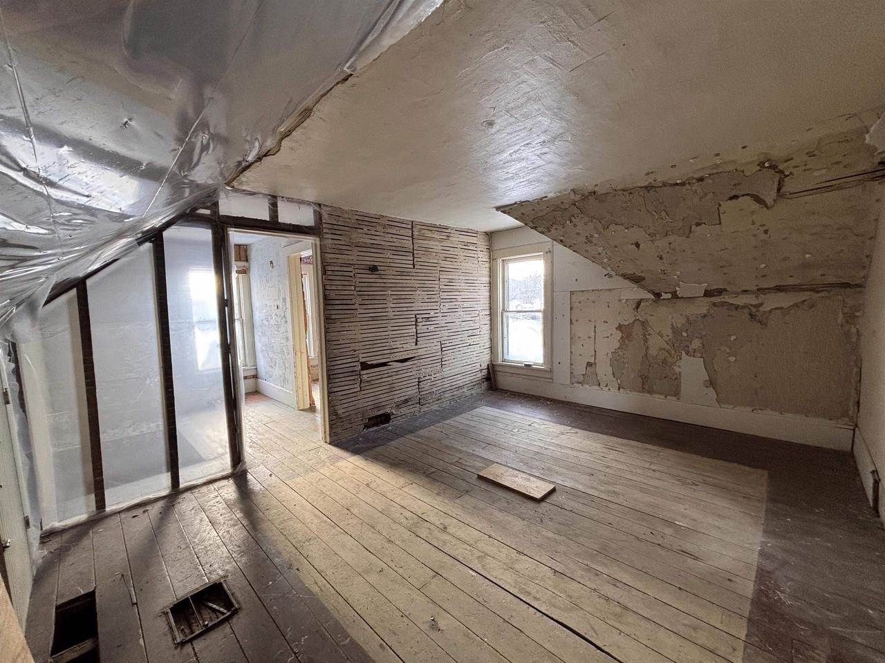 302 N Garden Street, Ontario, WI 54651