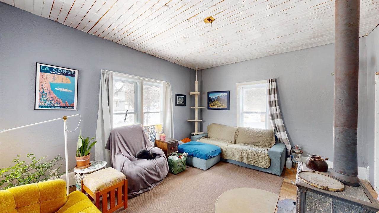 302 N Garden Street, Ontario, WI 54651