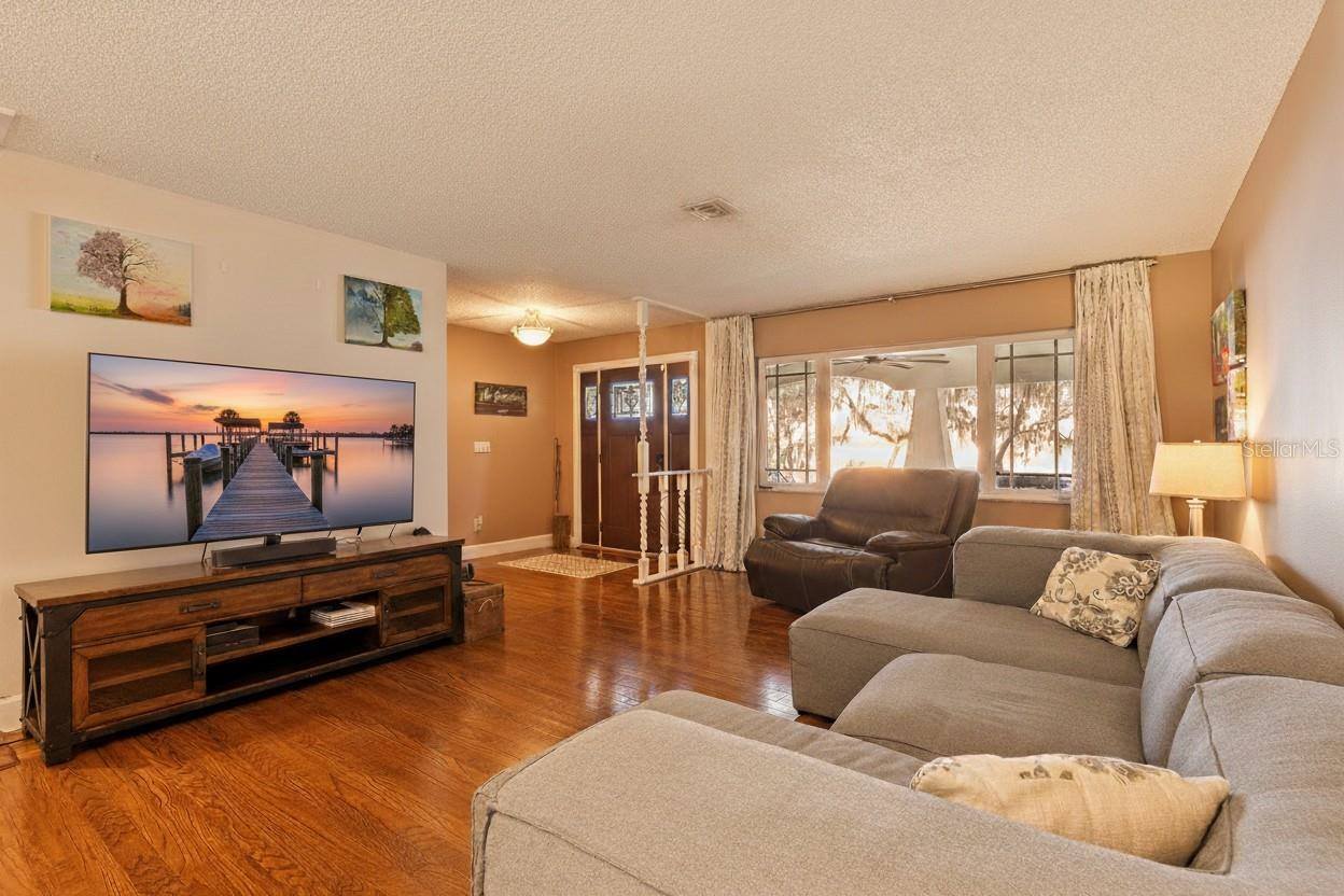 103 South Lakeshore Drive, Minneola, FL 34715