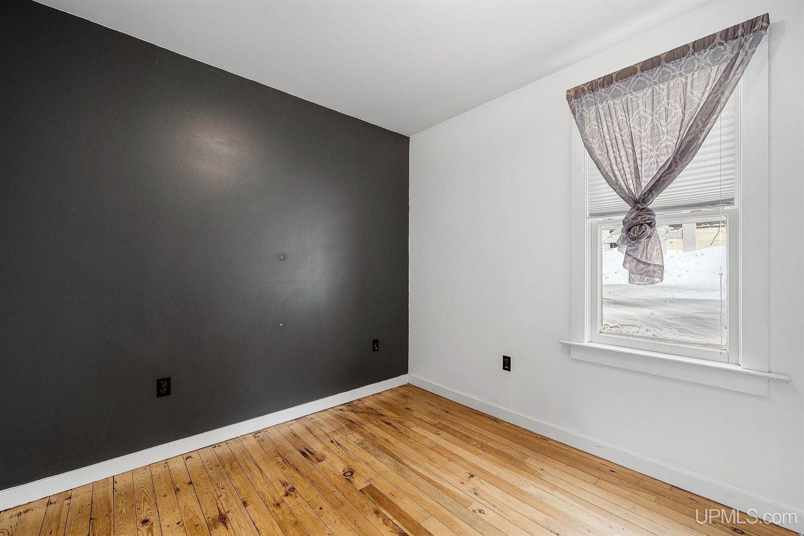 141 Vine Street, Ishpeming, MI 49849