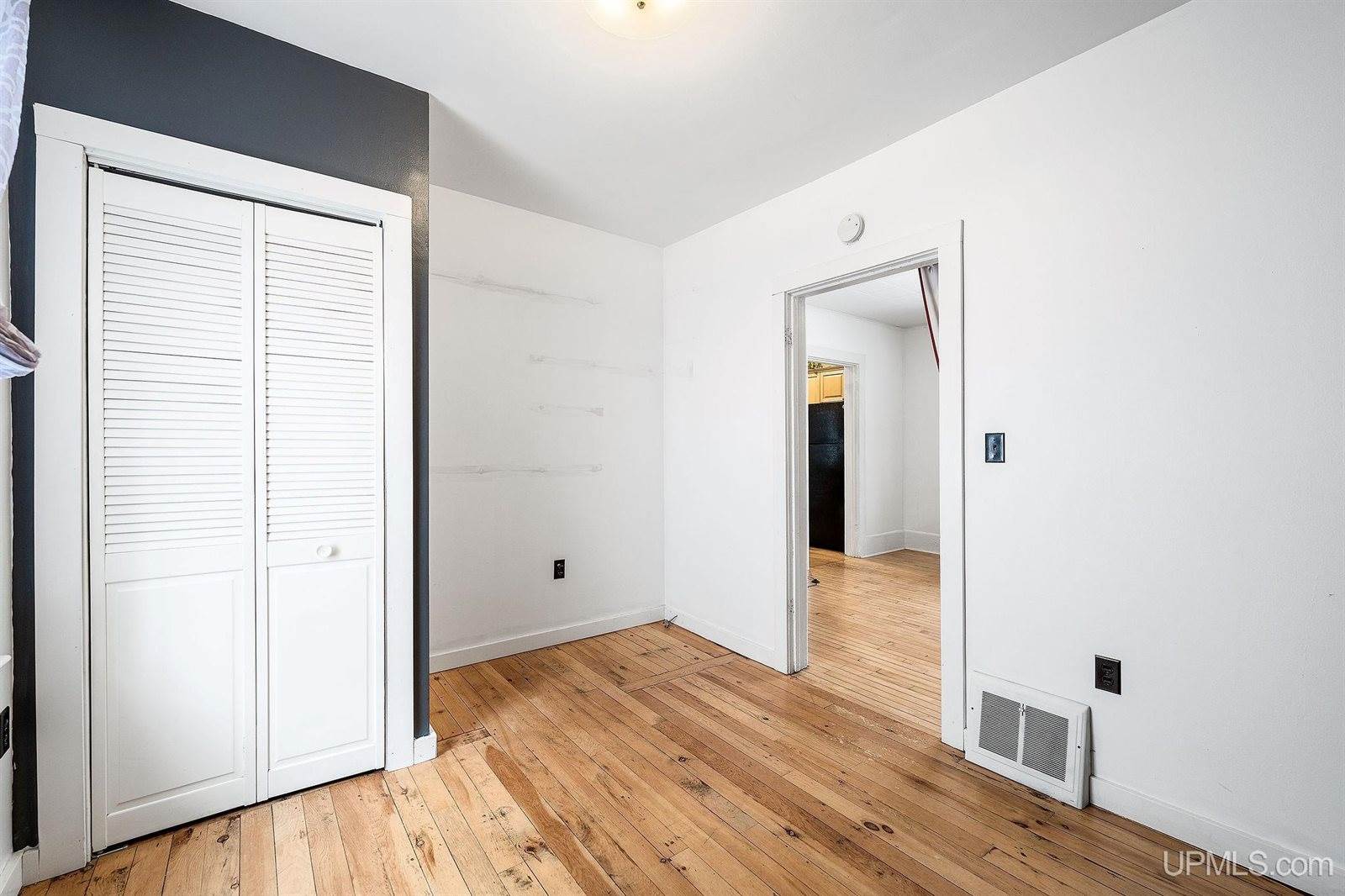 141 Vine Street, Ishpeming, MI 49849