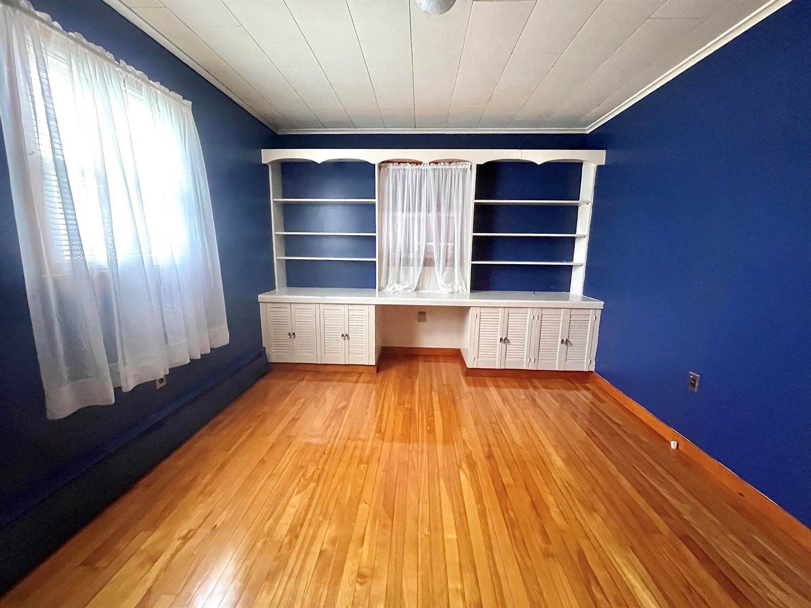 45 Vermont Street, Millinocket, ME 04462