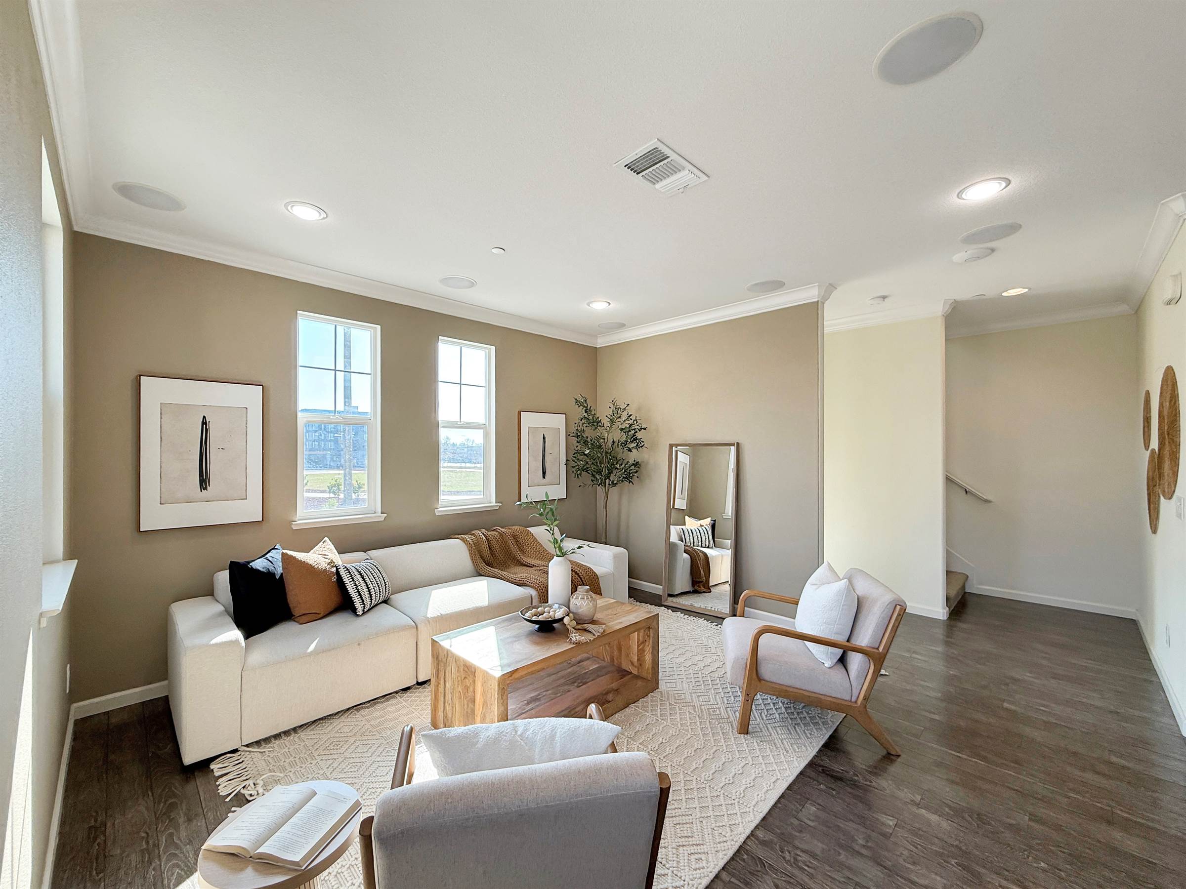 1053 Eagle Way, San Jose, CA 95131