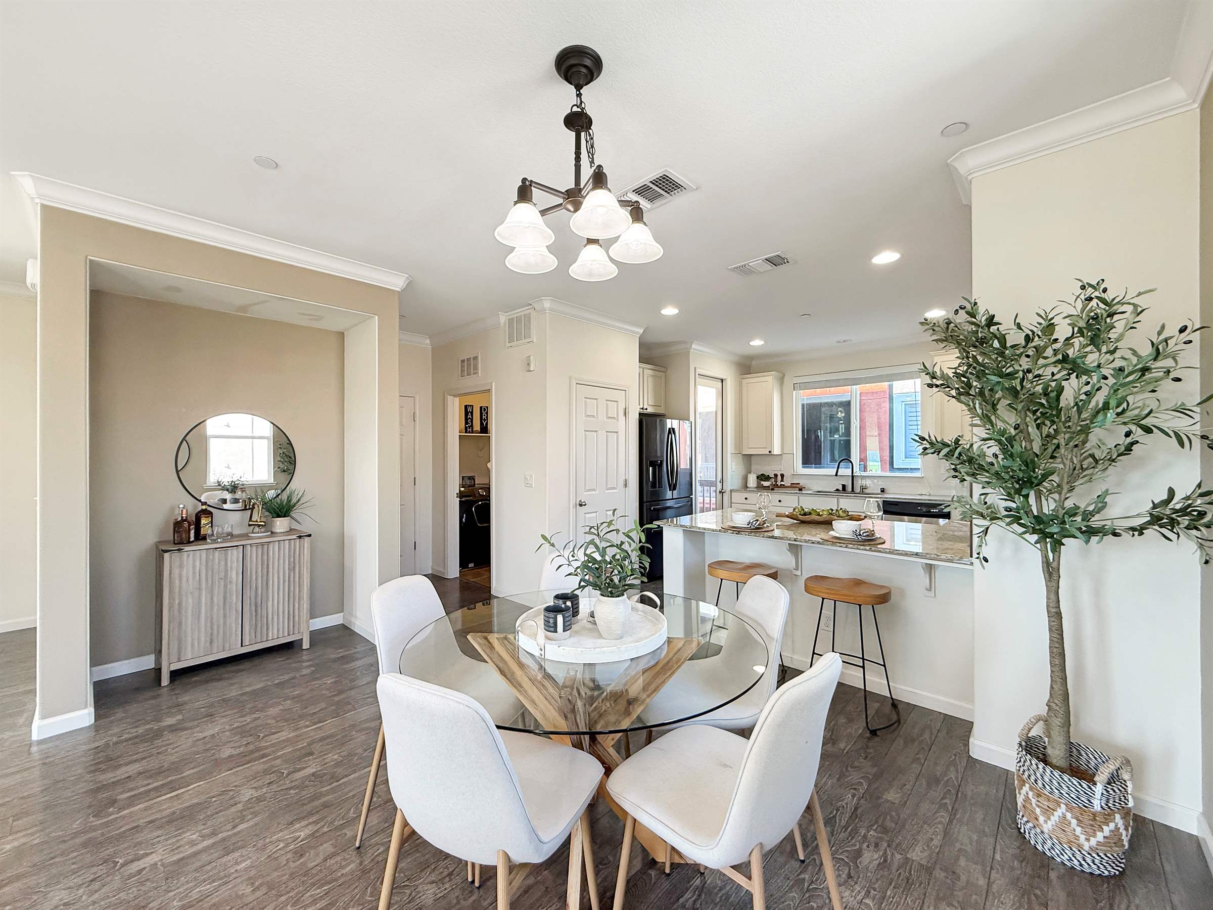 1053 Eagle Way, San Jose, CA 95131