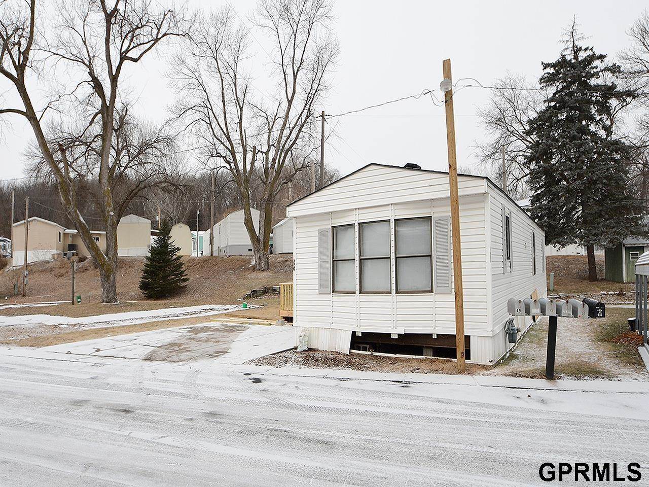 3701 Mckinley Street, Omaha, NE 68112