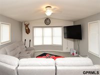 3701 Mckinley Street, Omaha, NE 68112