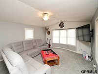 3701 Mckinley Street, Omaha, NE 68112